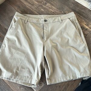 Men’s Lululemon shorts
